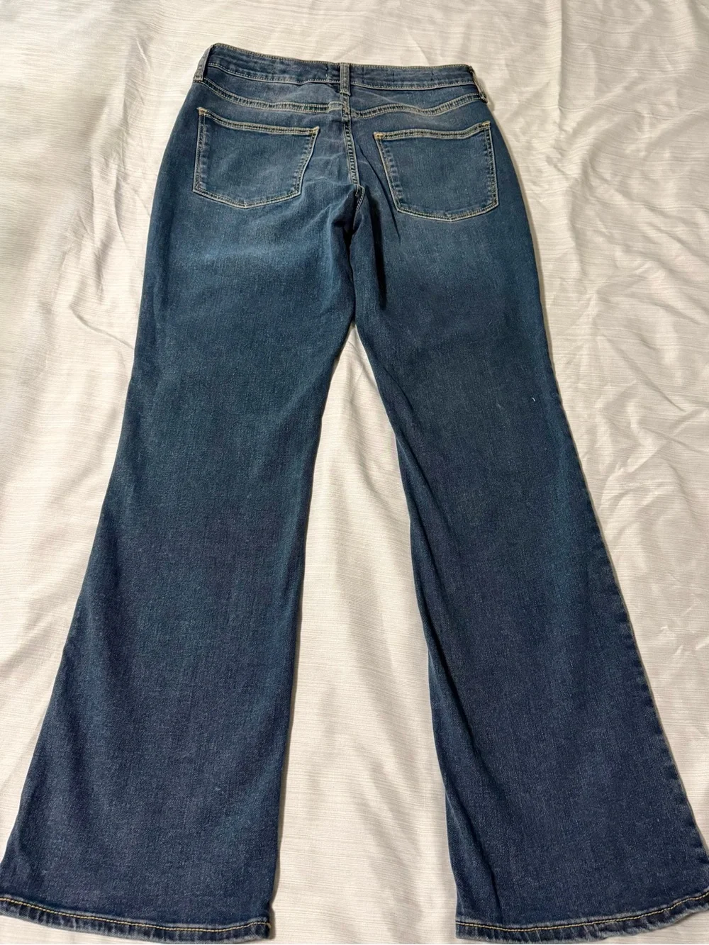 Universal Thread Women's Flare Jeans in Medium Blue Wash